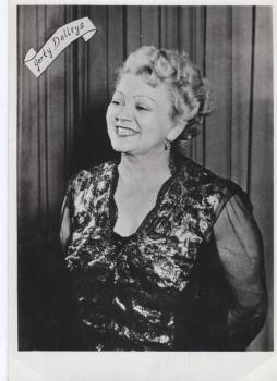 Dolley (†), Gerty - Opernsängerin