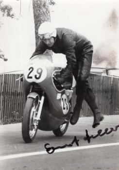 Hiller (†), Ernst