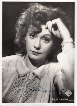 Leander (†), Zarah