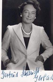 Schmidt-Gerlach (†), Gertrud - Opernsängerin