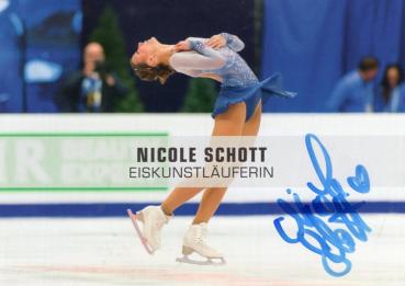 Schott, Nicole
