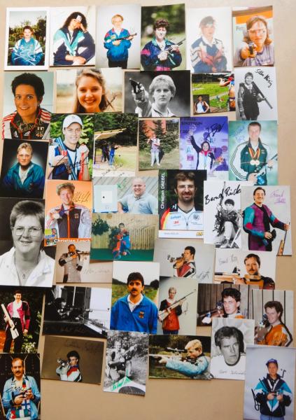 Schießsport / Sportschützen Konvolut 60 Autogramme
