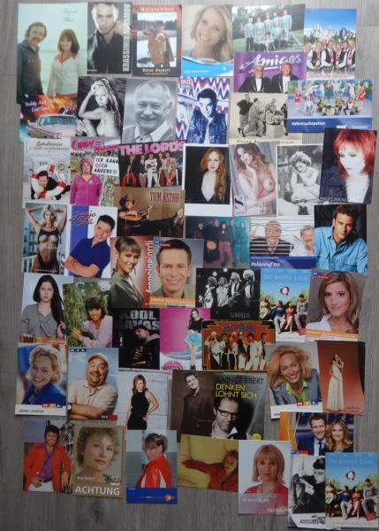 Konvolut von über 120 unsignierten Autogrammkarten - TV + Musik