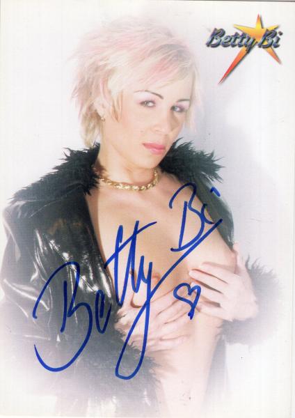 Bi, Betty - Erotik