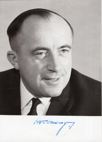 Dollinger (†), Dr. Werner