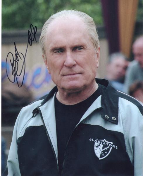 Duvall (†), Robert