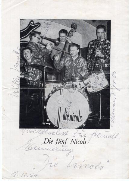 fünf Nicols, Die