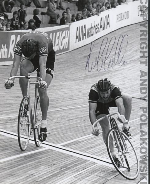 Hallam (GB), Ian