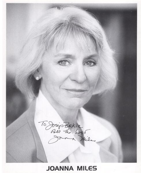 Miles, Joana