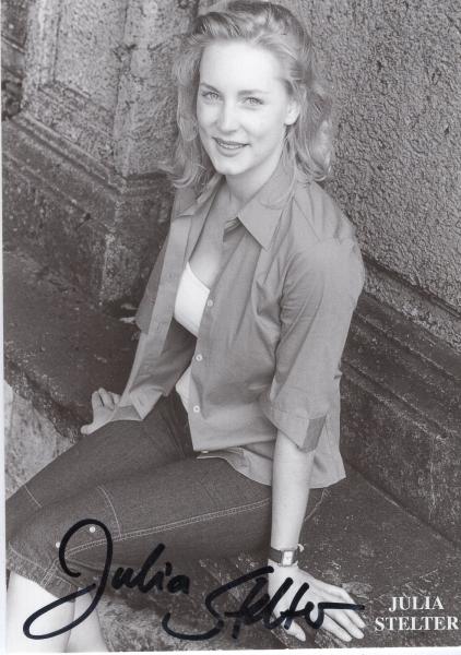 Stelter, Julia