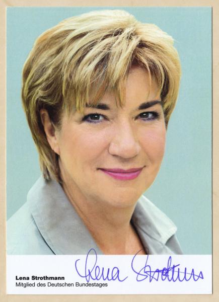 Strothmann, Lena