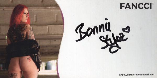 Stylez, Bonnie - Erotik