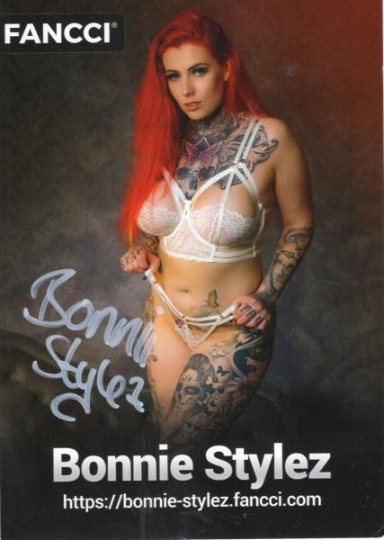Stylez, Bonnie - Erotik