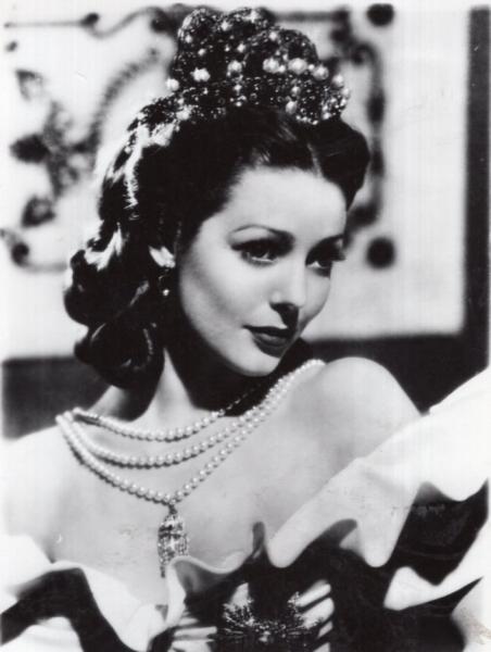 Young, Loretta